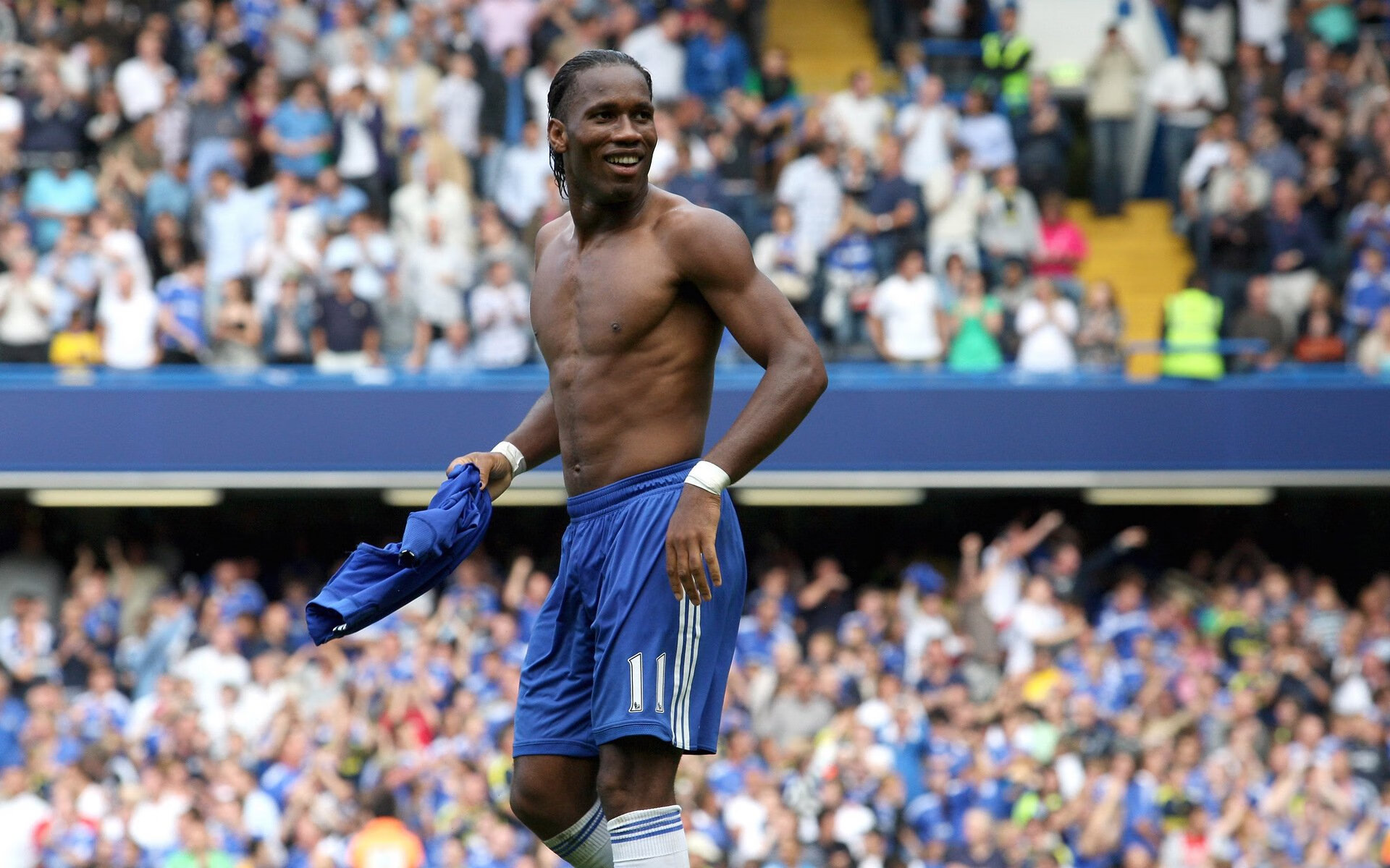 开云体育入口-拜仁轻取尼斯，卢卡库成关键先生，从杵桩王到战术支点的华丽蜕变