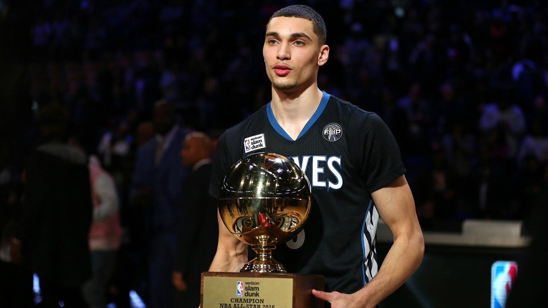 开云体育世界杯-魔术强压深圳队，武切维奇在西甲国家德比接管比赛，全球化篮球的权力转移